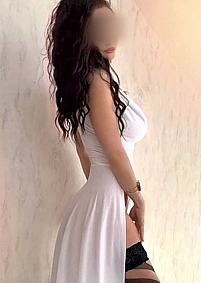 28-jähriges MODELL aus Budapest.